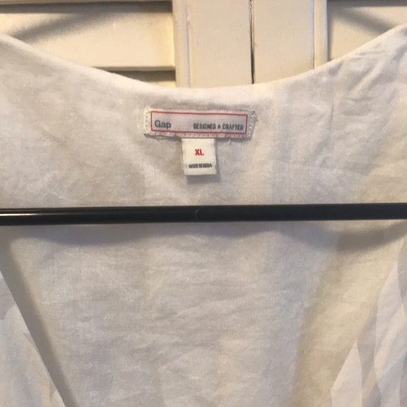 gap top - Picture 2 of 4